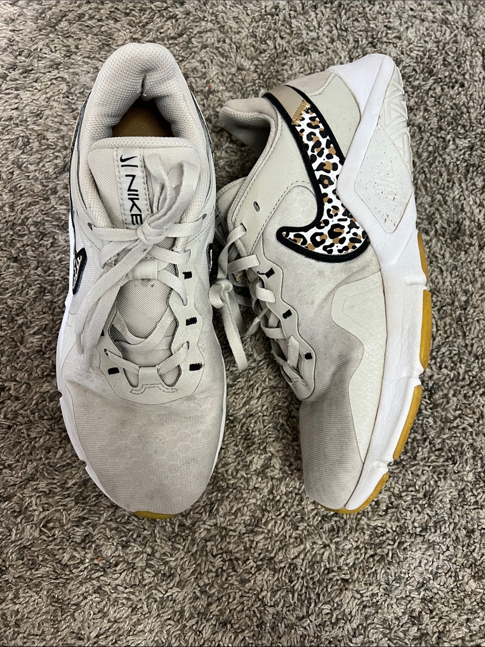 Nike Women's Legend Essential 2 Premium - Leopard Swish